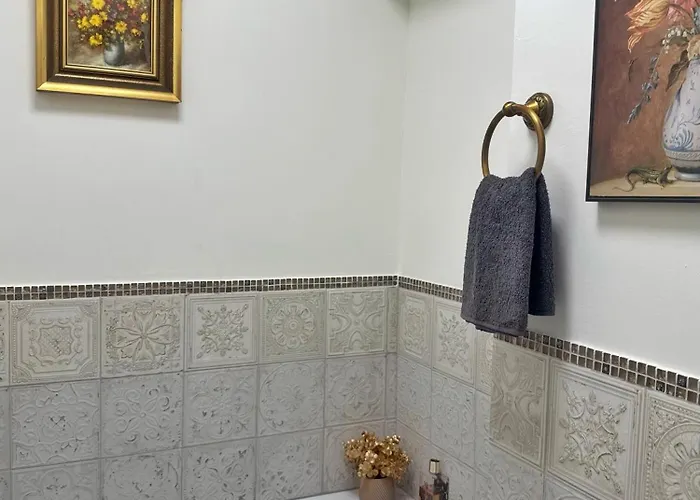 Maison Layla - Elegant In Gasthuis